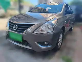 Nissan Sunny 2015
