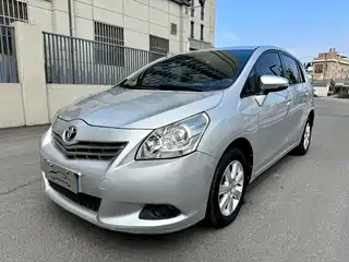 Toyota E'Z 2013