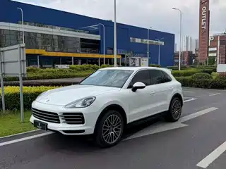 Porsche Cayenne 2022