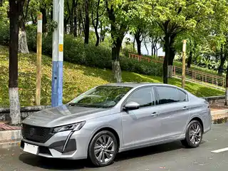 Peugeot 408 2023