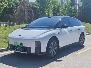 Li Auto Li Auto i6 2025