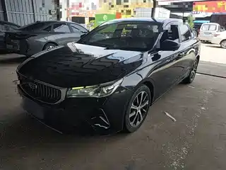 Geely Emgrand 2021