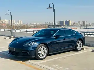 Porsche Panamera 2018