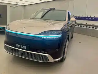 AITO Wenjie M9 2026