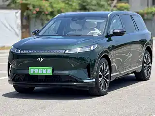 Dongfeng Yipai eπ008 2025
