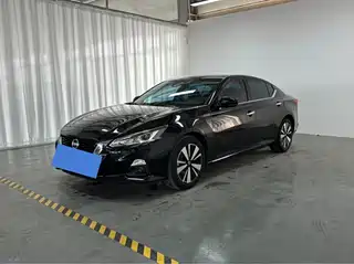 Nissan Teana 2022