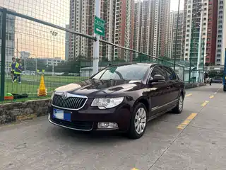 Škoda Superb 2010