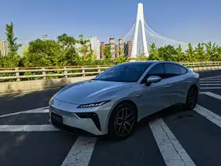Dongfeng Yipai eπ007 2025