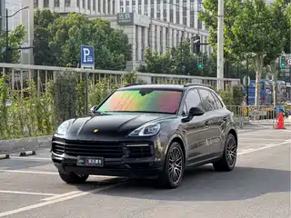 Porsche Cayenne 2021