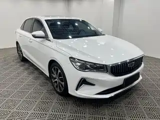 Geely Emgrand 2021
