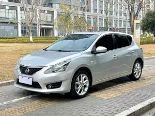 Nissan Tiida 2011