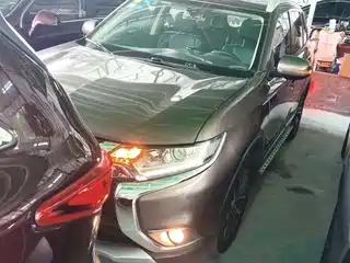 Mitsubishi Outlander 2018