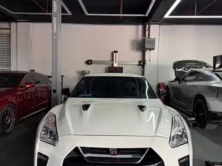 Nissan GT-R 2012