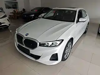 BMW i3 2024