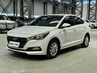 Hyundai Hyundai Verna 2016