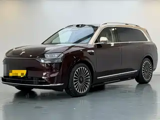 AITO Wenjie M9 2025