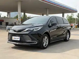 Toyota Sienna 2025
