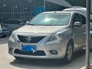 Nissan Sunny 2011