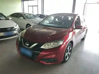 Nissan Tiida 2016