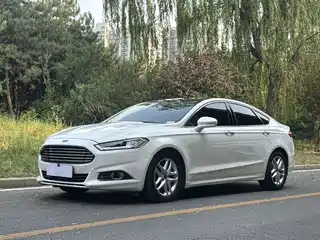 Ford Mondeo 2014
