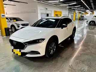 Mazda CX-4 2023
