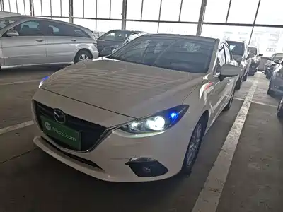 Mazda Mazda3 Axela 2015