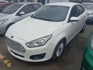 Ford Escort 2014