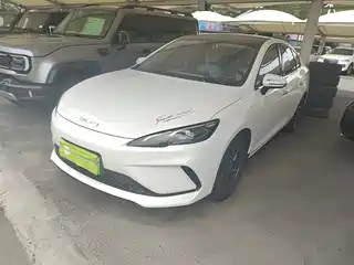 BYD Hai Bao 05 DM-i 2025