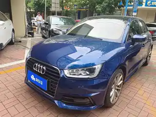 Audi Audi A1 2016