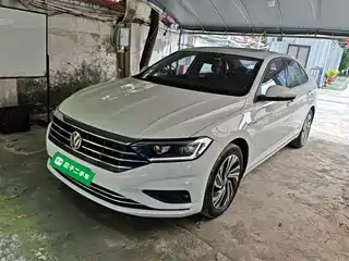 Volkswagen Sagitar 2022