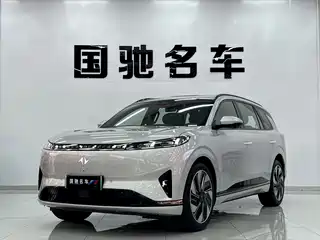 Dongfeng Yipai eπ008 2024