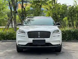 Lincoln Adventurer 2021
