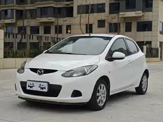 Mazda 2 2012