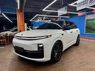Li Auto L7 2025