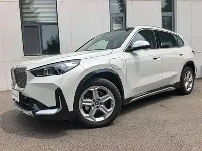 BMW BMW iX1 2025