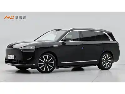 AITO Wenjie M9 2025