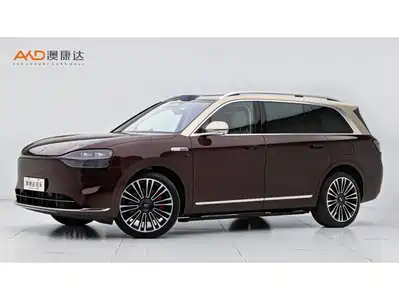 AITO Wenjie M9 2025