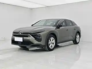 Citroën Versailles C5 X 2025