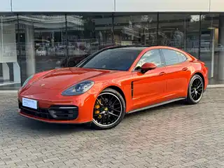 Porsche Panamera 2021