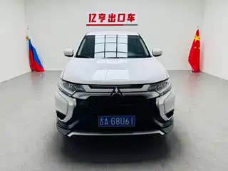 Mitsubishi Outlander 2021