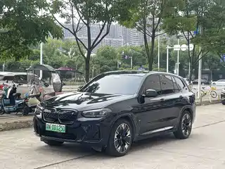 BMW BMW iX3 2024