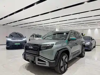 Fang Cheng Bao Titanium 3 2025