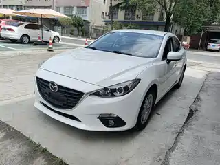 Mazda Mazda3 Axela 2015