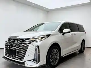 Toyota Granvia 2025