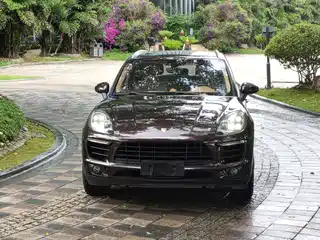 Porsche Macan 2014