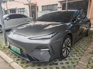Geely Galaxy E8 2024