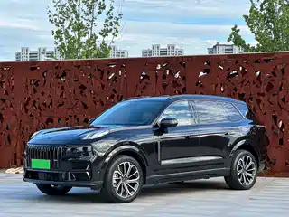 Lynk & Co 09 EM-P 2025