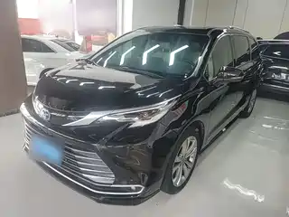 Toyota Sienna 2024