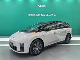 Li Auto Li i8 2025