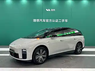 Li Auto Li i8 2025